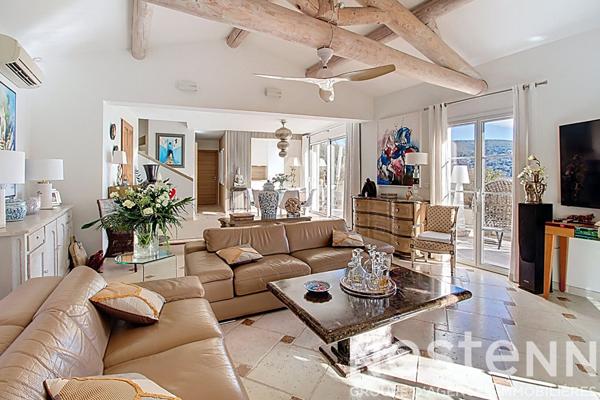 A VENDRE ! Maison T6 de 152 m² à Draguignan - 4 chambres avec piscine et garage