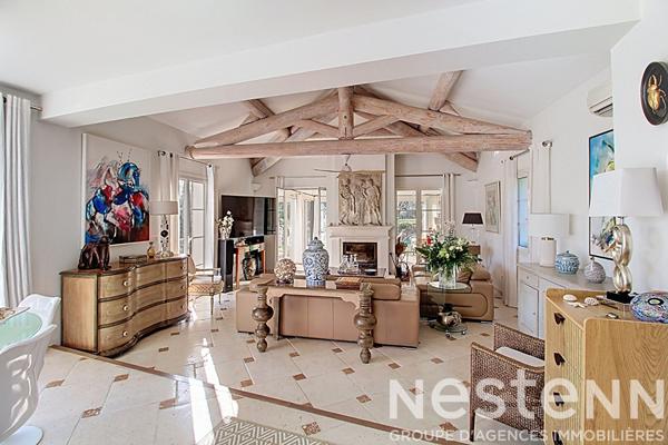 A VENDRE ! Maison T6 de 152 m² à Draguignan - 4 chambres avec piscine et garage