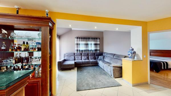 Propriété 314 m2 haut de gamme 11 pièce(s) 550 000