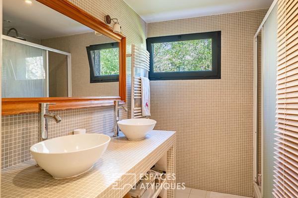 Maison d’architecte des années 70 avec une vue magnifique sur les bords de Seine