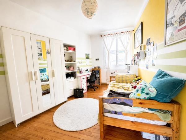 Maison de caractère – 181 m² – Beaux volumes et prestations de qualité BREST (29)
