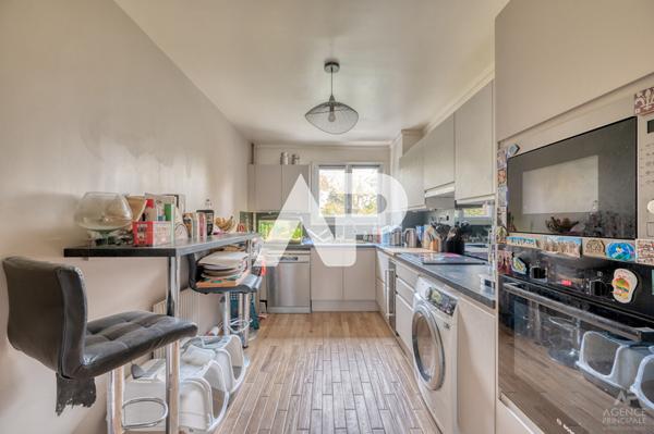 Appartement Rueil Malmaison 4 pièce(s) 90 m2 €450 000 ** - Référence 19664