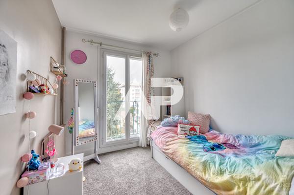 Appartement Rueil Malmaison 4 pièce(s) 90 m2 €450 000 ** - Référence 19664