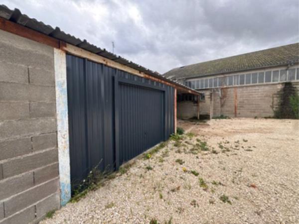 Entrepôt de stockage à VILLEBAROU