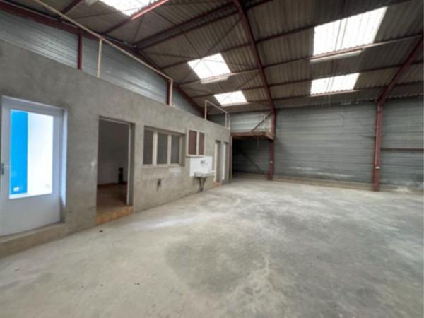 Entrepôt de stockage à VILLEBAROU