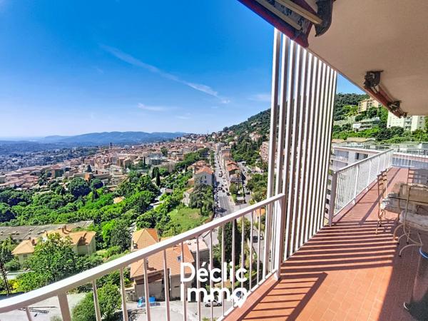 Vente appartement Grasse, 77m² 4 pièces 299 000€ avec balcon