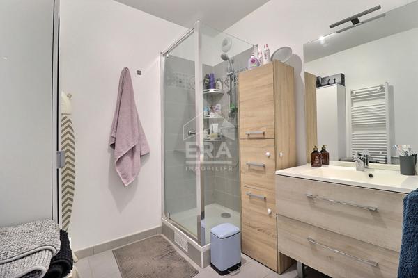 Appartement Colombes 3 pièces de 65 m² avec balcon et parking - Colombes (secteur Gare du Stade)