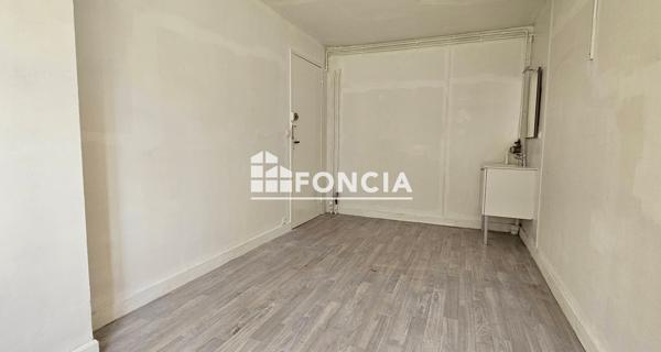 Location Chambre 12.41 m² - Saint-germain-en-laye 78100