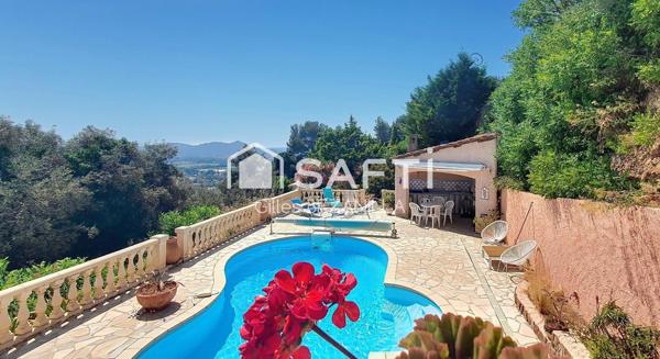 Villa D'architecte 195 m2  vue panoramique piscine