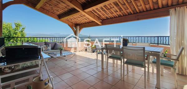 Villa D'architecte 195 m2  vue panoramique piscine