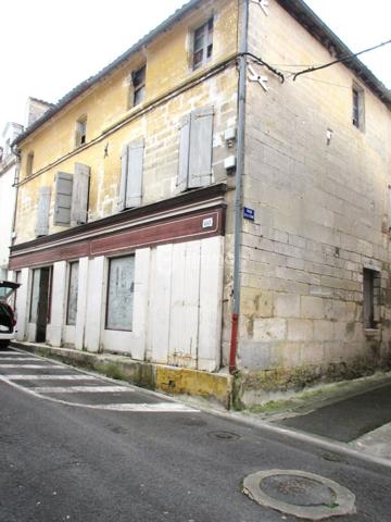 Maisin de ville à restaures