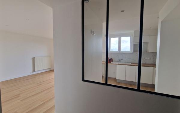 Appartement à vendre    3 pièces • 58 m2 Saint-Jean-de-la-Ruelle