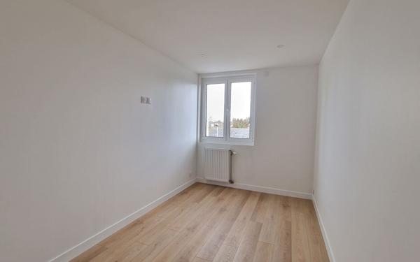 Appartement à vendre    3 pièces • 58 m2 Saint-Jean-de-la-Ruelle