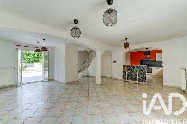 Maison à vendre 5 pièces 118 m² Meyzieu