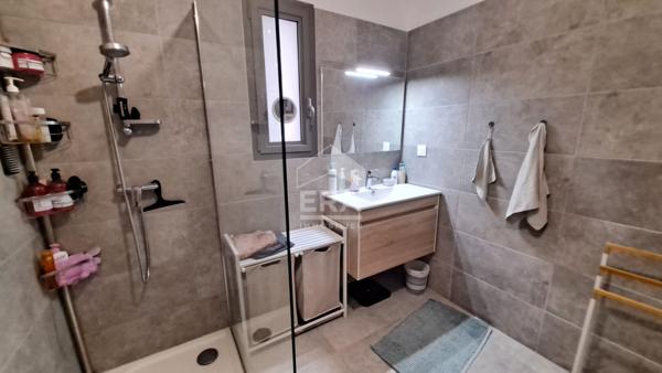 Appartement Borgo 3 pièce(s) 69 m2 Rez-de-jardin