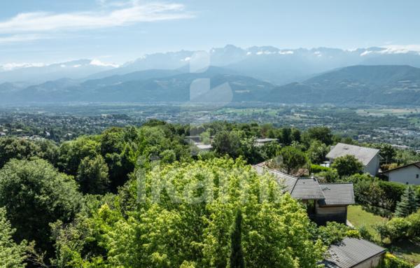Corenc maison de 250 m2 avec vue panoramique