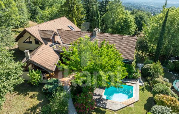 Corenc maison de 250 m2 avec vue panoramique