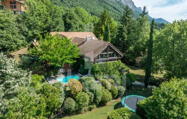 Corenc maison de 250 m2 avec vue panoramique