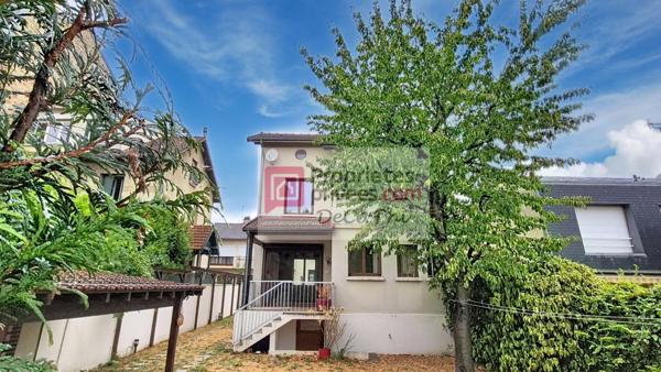 Maison non mitoyenne  Jardin & terrasse  calme  5 pièces  Versailles