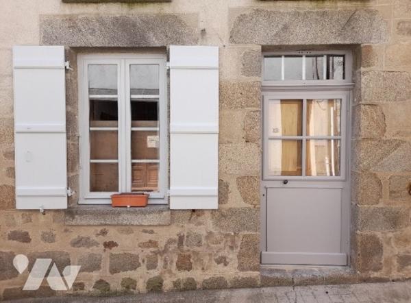 Maison T5 centre-ville FELLETIN avec petit jardin (non attenant)