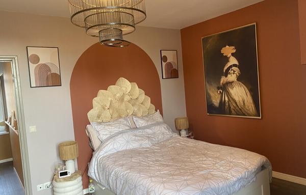 Très belle maison avec garage et jardin de 400 m2