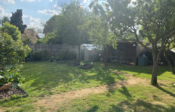 Très belle maison avec garage et jardin de 400 m2