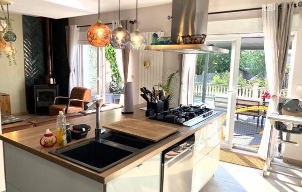 Très belle maison avec garage et jardin de 400 m2