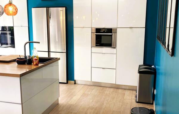 Très belle maison avec garage et jardin de 400 m2