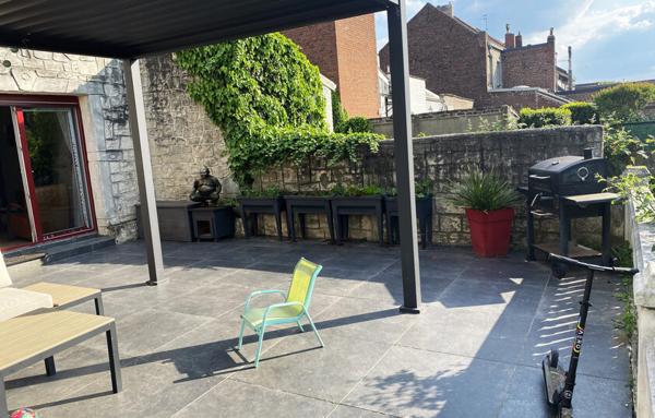 Très belle maison avec garage et jardin de 400 m2