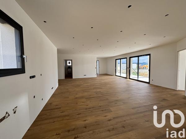Maison à vendre 4 pièces 146 m² Séméac