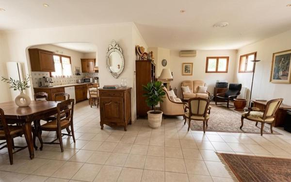 Maison à vendre    4 pièces •  Calvisson