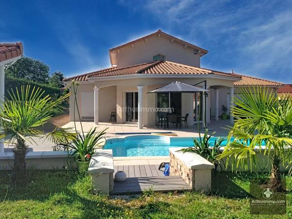 Vente Maison 6 pièces 145 m2 à Villerest