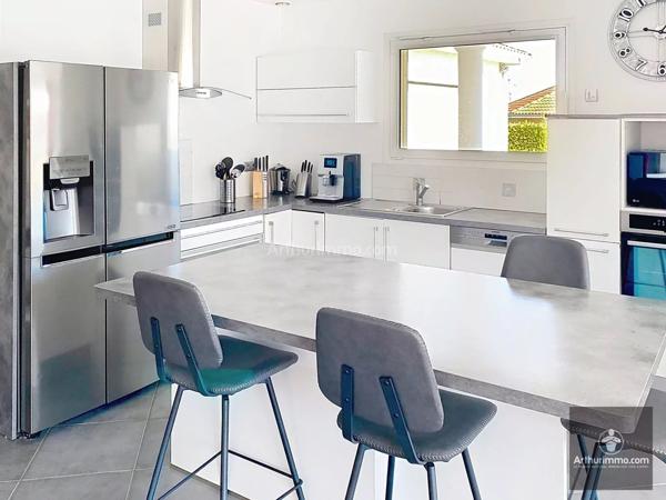 Vente Maison 6 pièces 145 m2 à Villerest