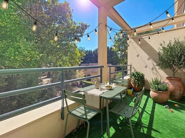 SPACIEUX DUPLEX 3 PIECES AVEC TERRASSES