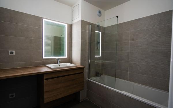 Appartement à vendre    4 pièces • 96 m2 Grabels