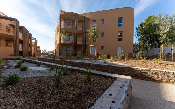 Appartement à vendre    4 pièces • 96 m2 Grabels