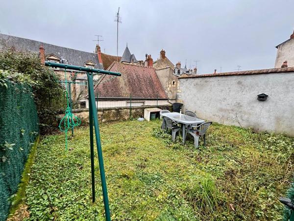 Appartement Nevers 2 pièces 50 m2 - jardin - cour extérieur - centre ville