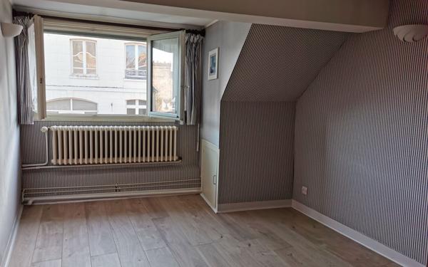 Maison à louer    4 pièces •  Pont-l'Évêque