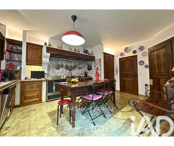 Maison à vendre 5 pièces 160 m² Entraigues-sur-la-Sorgue