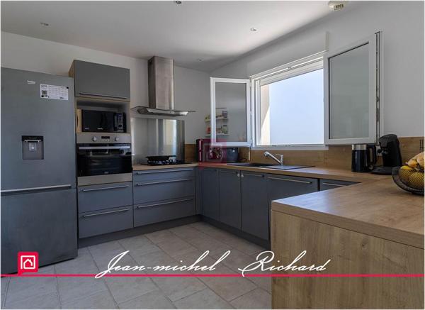 Maison Saint Denis Sur Loire 5 pièces 126 m2