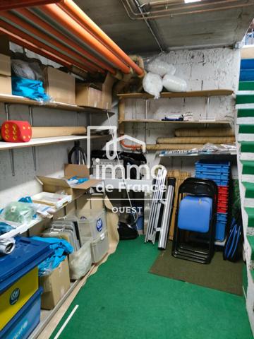 Local_professionnel LA ROCHE SUR YON