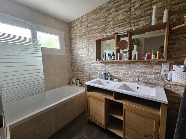 Maison à vendre |  Saint-André-de-Sangonis |  5 pièces | 110 m²