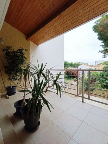 NARBONNE - APPARTEMENT 106M² - 2 CHAMBRES, 1 BUREAU, 1 TERRASSE, 1 GARAGE