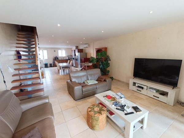 NARBONNE - APPARTEMENT 106M² - 2 CHAMBRES, 1 BUREAU, 1 TERRASSE, 1 GARAGE