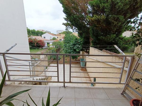 NARBONNE - APPARTEMENT 106M² - 2 CHAMBRES, 1 BUREAU, 1 TERRASSE, 1 GARAGE