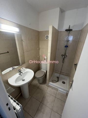 Immeuble à vendre 7 pièces de 200 m²