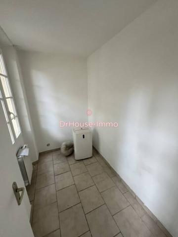 Immeuble à vendre 7 pièces de 200 m²