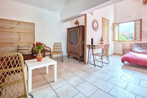 Maison à vendre |  Les Eyzies-de-Tayac-Sireuil |  5 pièces | 98 m²