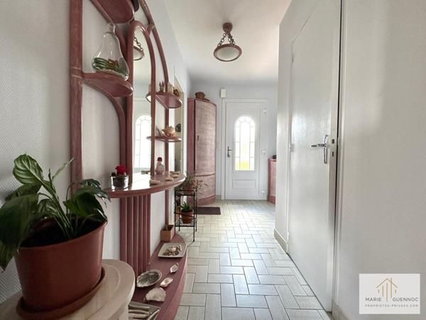 Basse-Goulaine - Maison familiale de 6 pièces avec garage et atelier