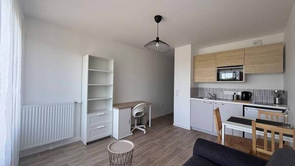 Appartement 1 pièce                                        - 44300 Nantes Réf : 12057